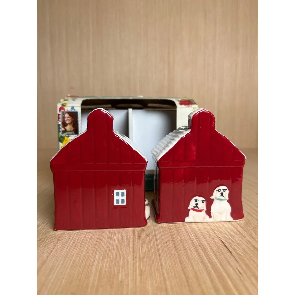 Pioneer Woman Rustic Barn Ceramic Salt and Pepper Shaker Set Red Farmhouse Dog